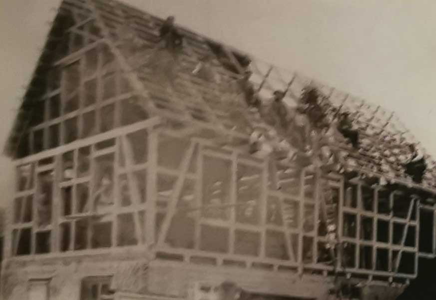 Historischer Bau eines Fachwerkhauses Sägewerk Selle